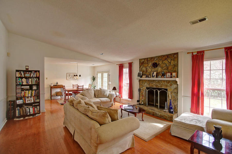 1543 Hidden Bridge Living